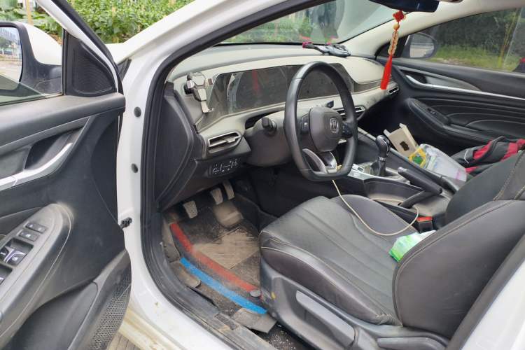 Used CHANGAN Eado 2021 PLUS 1.6L GDI Manual Luxury Model Driver Seat