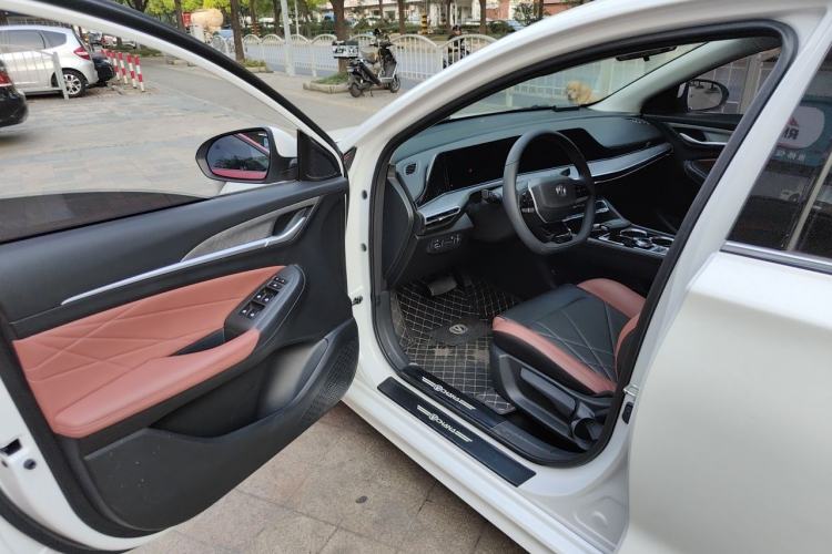 Used CHANGAN Eado 2021 PLUS Blue Whale NE 1.4T GDI DCT Prestige Model Driver Seat