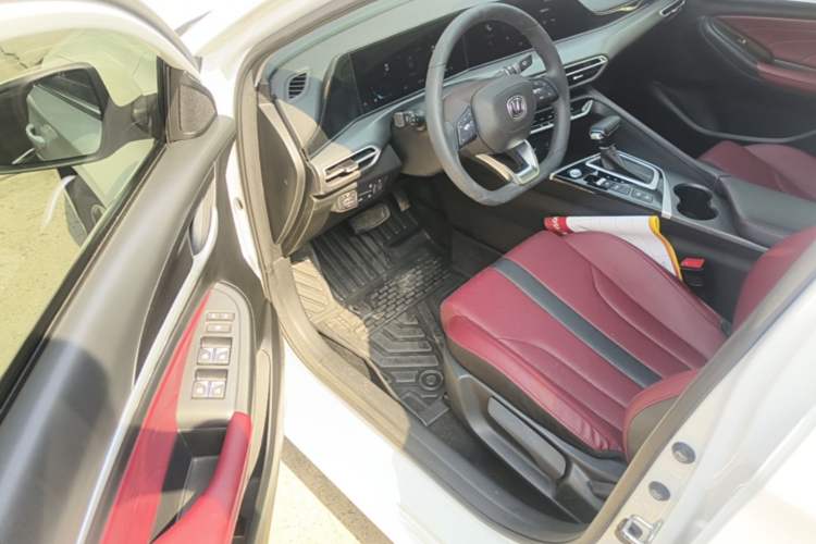 Used CHANGAN Eado 2021 PLUS Blue Whale NE 1.4T GDI DCT Prestige Model Driver Seat