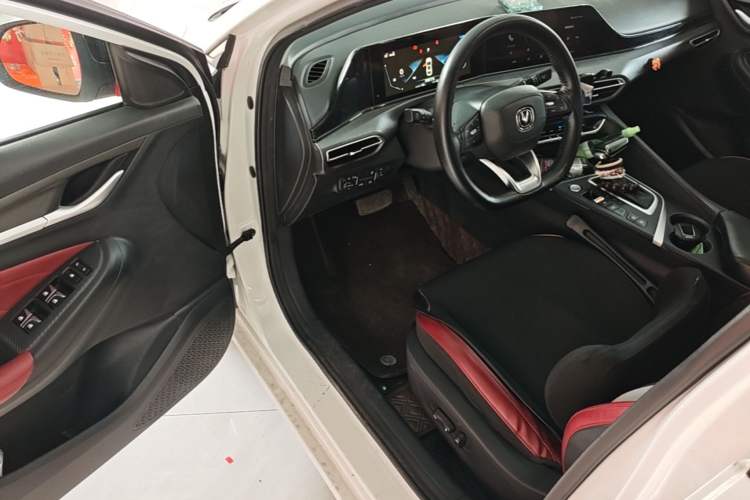 Used CHANGAN Eado 2021 PLUS Blue Whale NE 1.4T GDI DCT Flagship Model Driver Seat