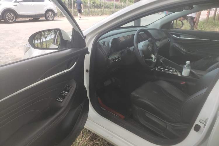 Used CHANGAN Eado 2021 PLUS 1.6L GDI CVT Elite Model Driver Seat