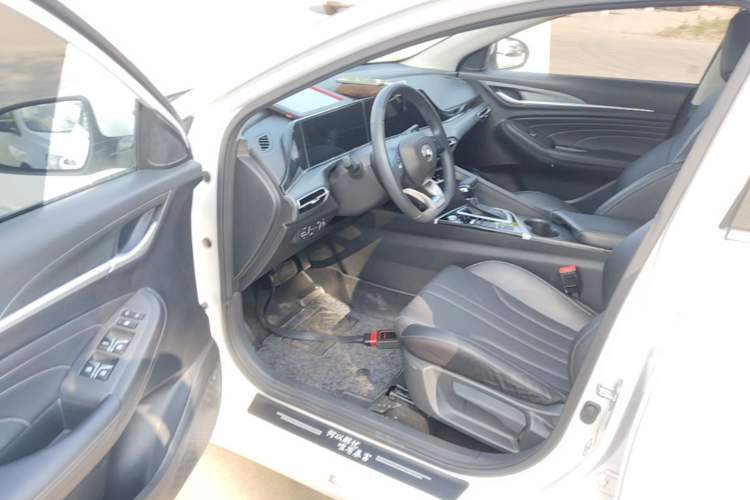 Used CHANGAN Eado 2021 PLUS 1.6L GDI CVT Luxury Model Driver Seat