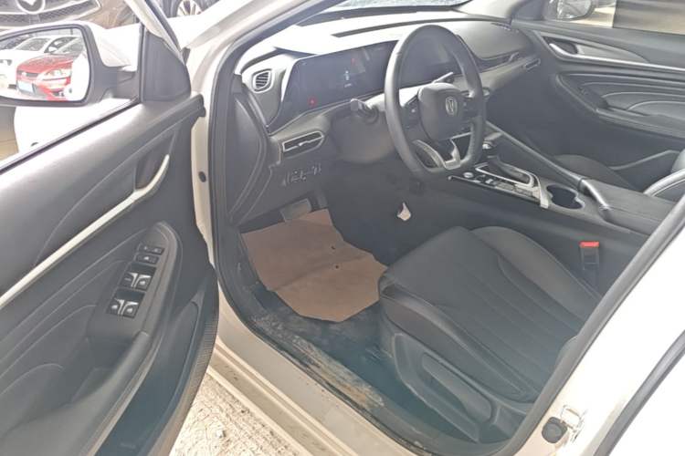 Used CHANGAN Eado 2021 PLUS 1.6L GDI CVT Luxury Model Driver Seat