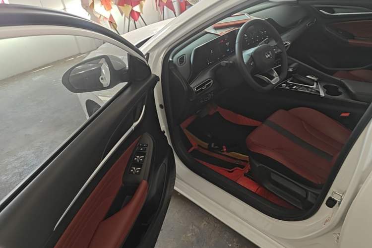 Used CHANGAN Eado 2021 PLUS Blue Whale NE 1.4T GDI DCT Prestige Model Driver Seat