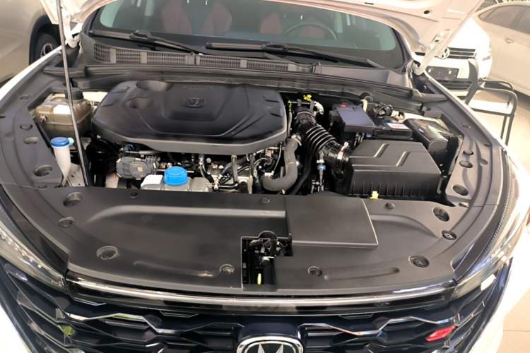 Used CHANGAN Eado 2021 PLUS Blue Whale NE 1.4T GDI DCT Flagship Model Engine Bay