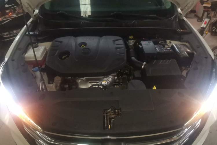 Used CHANGAN Eado 2021 PLUS 1.6L GDI Manual Luxury Model Engine Bay
