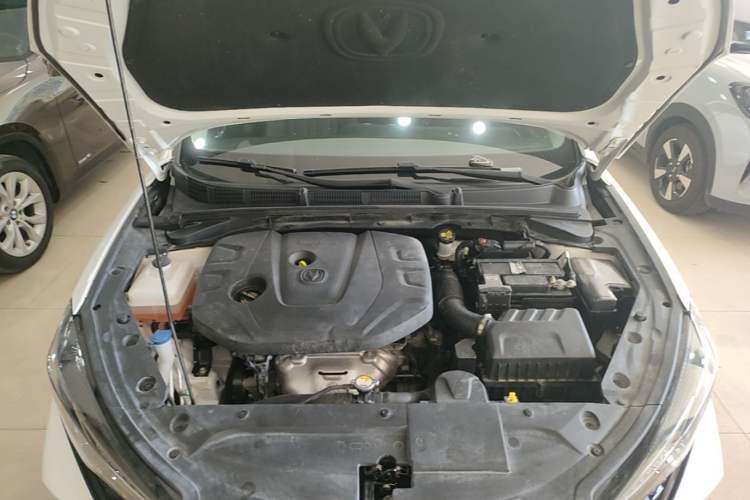 Used CHANGAN Eado 2021 PLUS 1.6L GDI CVT Luxury Model Engine Bay