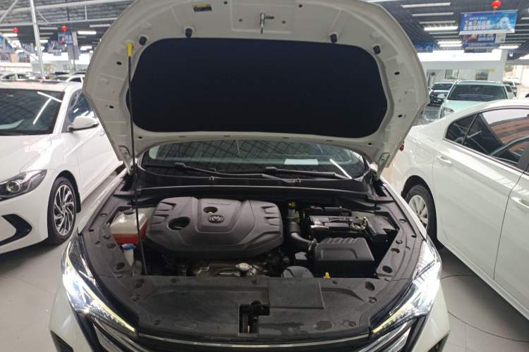 Used CHANGAN Eado 2021 PLUS 1.6L GDI CVT Luxury Model Engine Bay