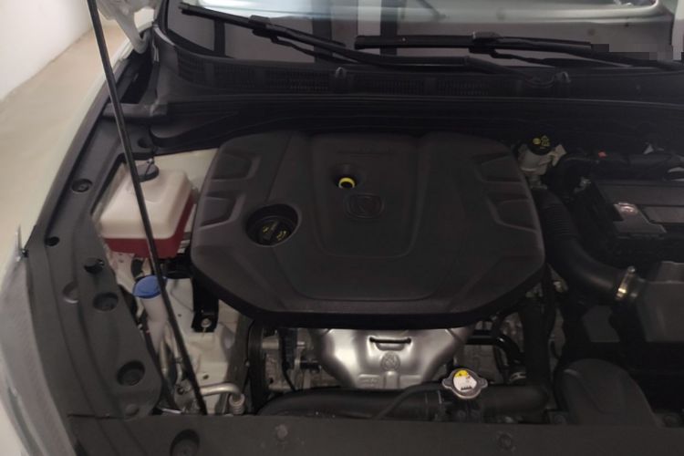 Used CHANGAN Eado 2021 PLUS 1.6L GDI CVT Luxury Model Engine Bay Right