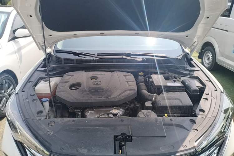 Used CHANGAN Eado 2021 PLUS 1.6L GDI CVT Luxury Model Engine Bay