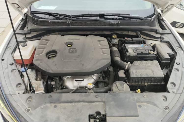 Used CHANGAN Eado 2021 PLUS 1.6L GDI CVT Luxury Model Engine Bay
