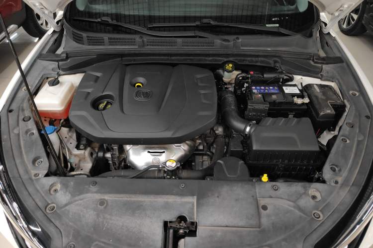 Used CHANGAN Eado 2021 PLUS 1.6L GDI CVT Luxury Model Engine Bay
