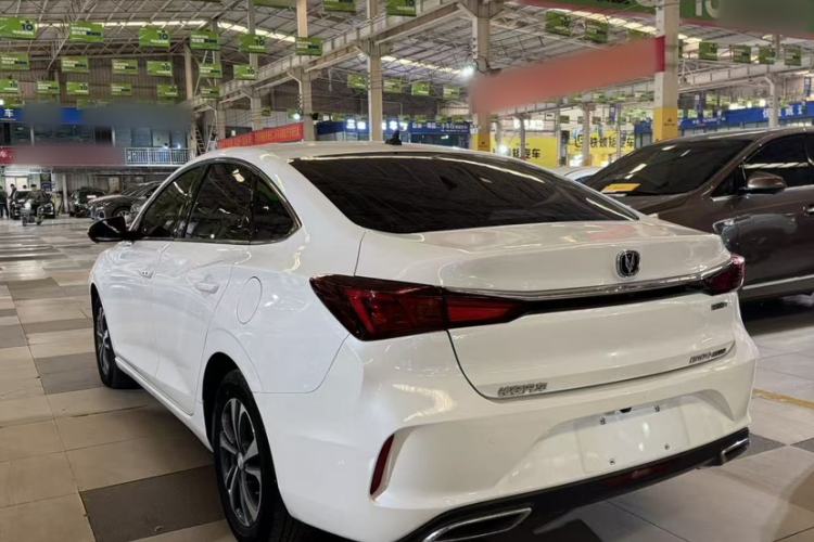 Used CHANGAN Eado 2021 PLUS Blue Whale NE 1.4T GDI DCT Prestige Model Exterior 3