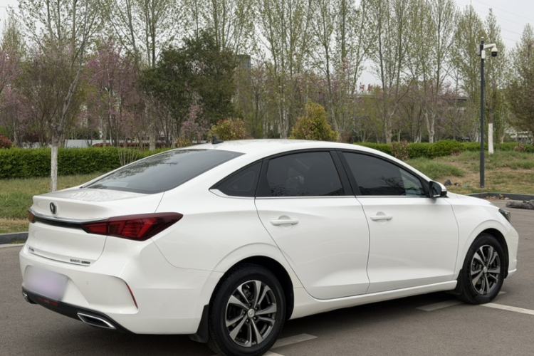 Used CHANGAN Eado 2021 PLUS 1.6L GDI CVT Luxury Model Exterior 3