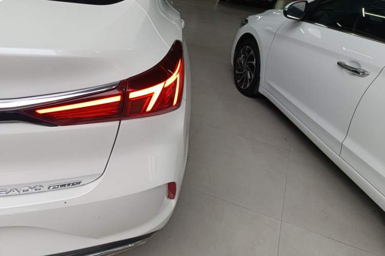 Used CHANGAN Eado 2021 PLUS 1.6L GDI CVT Luxury Model Exterior 3