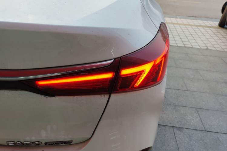 Used CHANGAN Eado 2021 PLUS 1.6L GDI Manual Elite Model Exterior 3