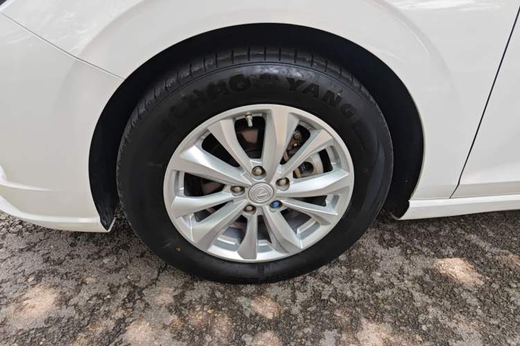 Used CHANGAN Eado 2021 PLUS 1.6L GDI CVT Elite Model Exterior 4