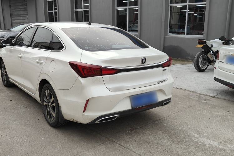 Used CHANGAN Eado 2021 PLUS Blue Whale NE 1.4T GDI DCT Prestige Model Exterior 4