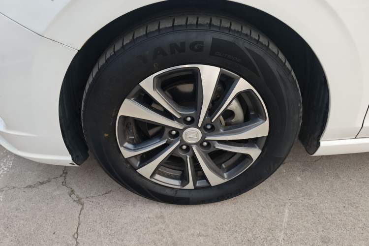 Used CHANGAN Eado 2021 PLUS 1.6L GDI CVT Luxury Model Exterior 4
