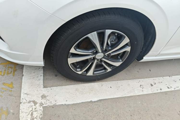 Used CHANGAN Eado 2021 PLUS Blue Whale NE 1.4T GDI DCT Prestige Model Exterior 4