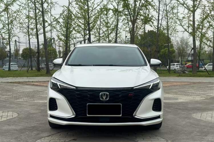 Used CHANGAN Eado 2021 PLUS Blue Whale NE 1.4T GDI DCT Prestige Model Front
