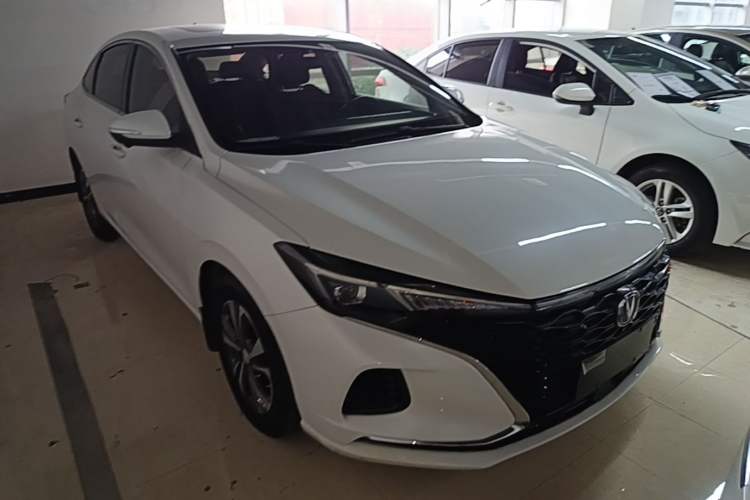 Used CHANGAN Eado 2021 PLUS Blue Whale NE 1.4T GDI DCT Prestige Model Front Right 45 Deg