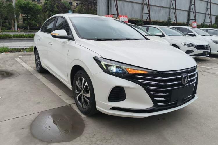 Used CHANGAN Eado 2021 PLUS 1.6L GDI CVT Luxury Model Front Right 45 Deg