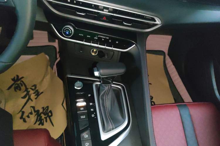 Used CHANGAN Eado 2021 PLUS Blue Whale NE 1.4T GDI DCT Prestige Model Gear Lever