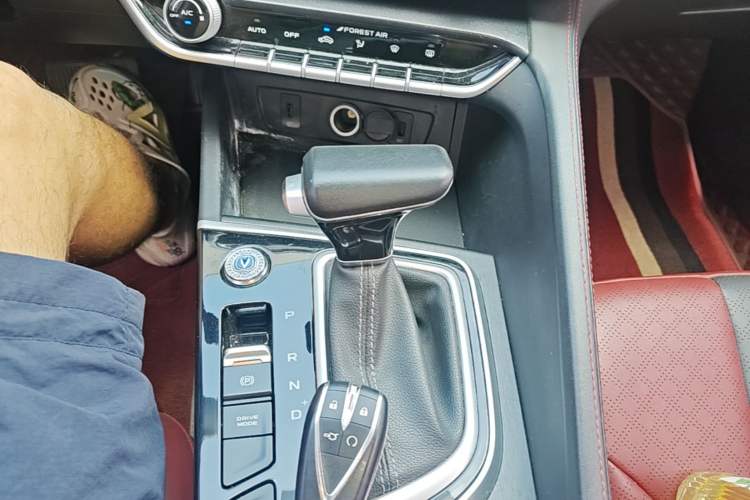 Used CHANGAN Eado 2021 PLUS Blue Whale NE 1.4T GDI DCT Prestige Model Gear Lever