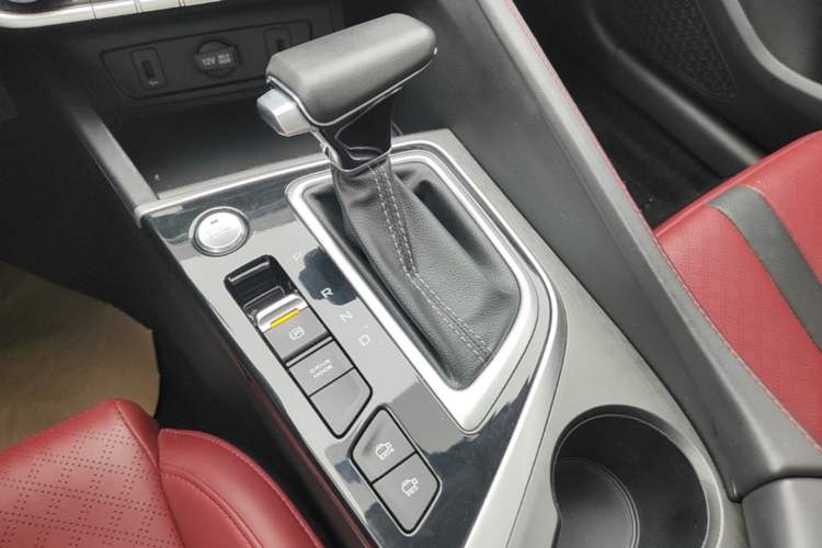 Used CHANGAN Eado 2021 PLUS Blue Whale NE 1.4T GDI DCT Prestige Model Gear Lever