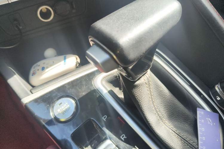 Used CHANGAN Eado 2021 PLUS Blue Whale NE 1.4T GDI DCT Prestige Model Gear Lever