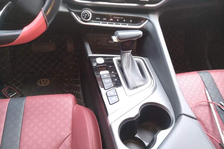 Used CHANGAN Eado 2021 PLUS Blue Whale NE 1.4T GDI DCT Prestige Model Gear Lever