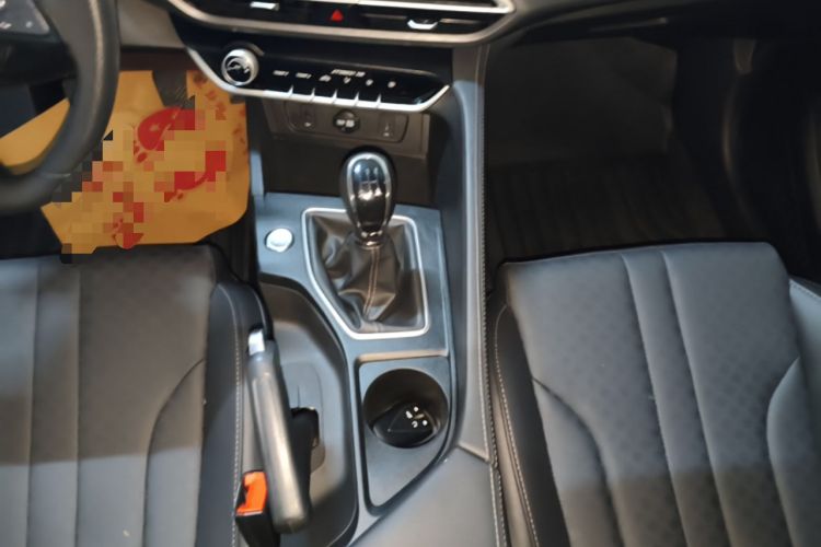 Used CHANGAN Eado 2021 PLUS 1.6L GDI Manual Elite Model Gear Lever