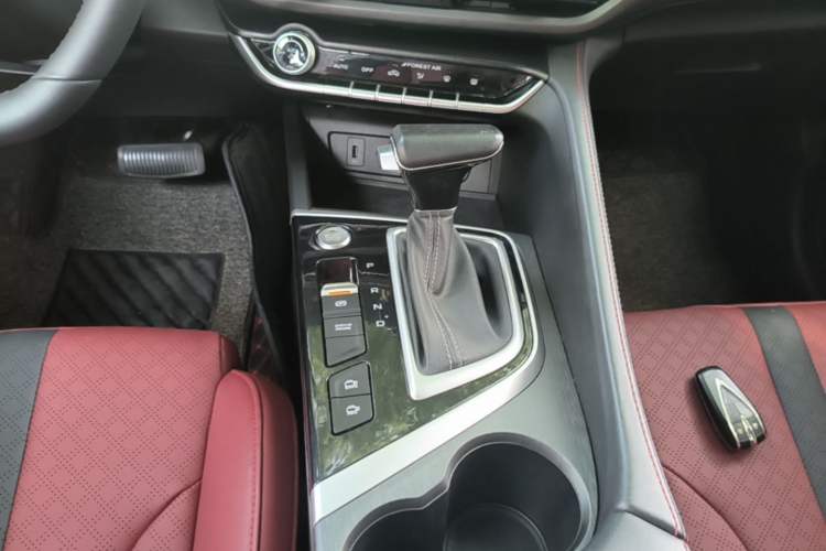Used CHANGAN Eado 2021 PLUS Blue Whale NE 1.4T GDI DCT Prestige Model Gear Lever