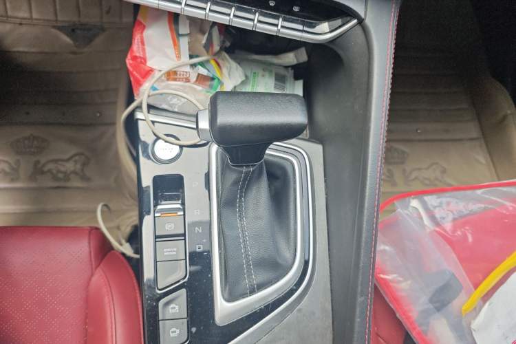 Used CHANGAN Eado 2021 PLUS Blue Whale NE 1.4T GDI DCT Prestige Model Gear Lever