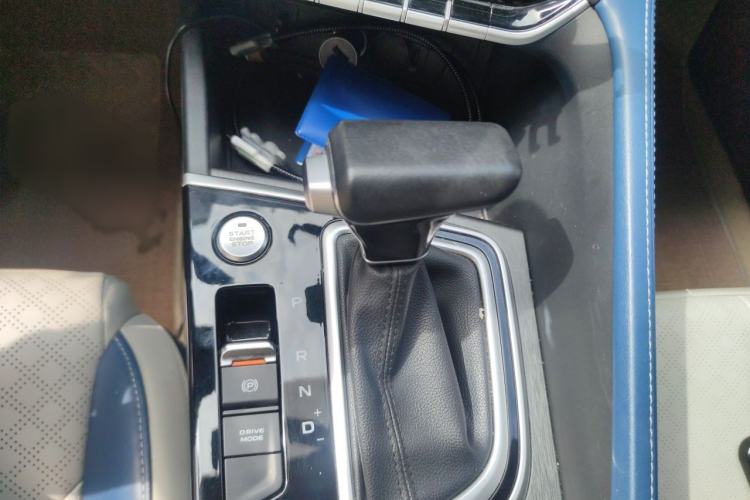 Used CHANGAN Eado 2021 PLUS Blue Whale NE 1.4T GDI DCT Flagship Model Gear Lever