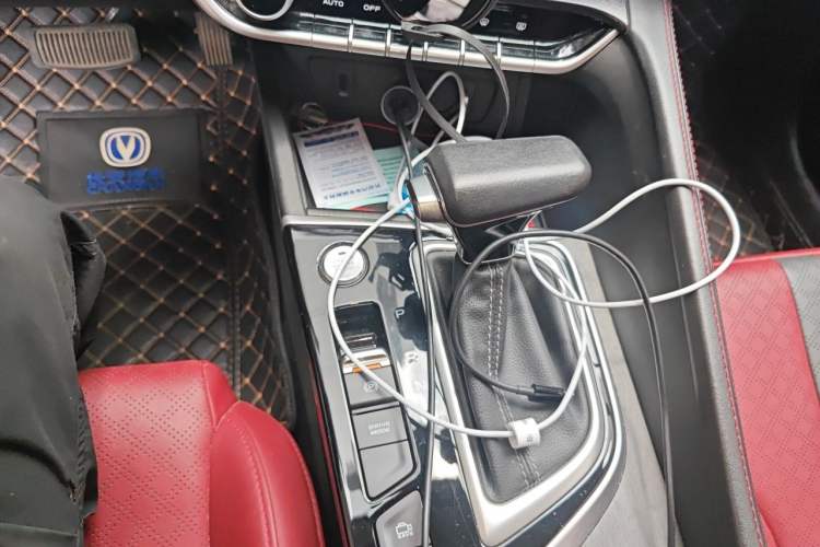 Used CHANGAN Eado 2021 PLUS Blue Whale NE 1.4T GDI DCT Prestige Model Gear Lever