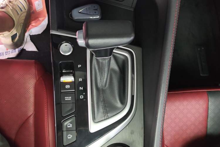 Used CHANGAN Eado 2021 PLUS Blue Whale NE 1.4T GDI DCT Flagship Model Gear Lever