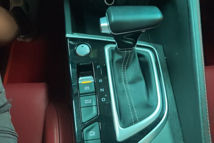 Used CHANGAN Eado 2021 PLUS Blue Whale NE 1.4T GDI DCT Prestige Model Gear Lever