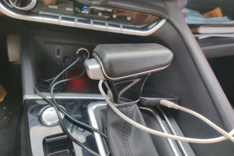 Used CHANGAN Eado 2021 PLUS Blue Whale NE 1.4T GDI DCT Flagship Model Gear Lever