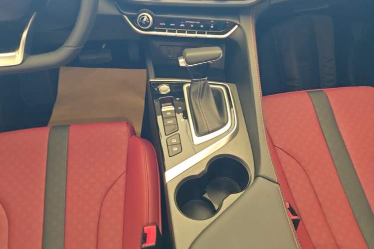 Used CHANGAN Eado 2021 PLUS Blue Whale NE 1.4T GDI DCT Prestige Model Gear Lever