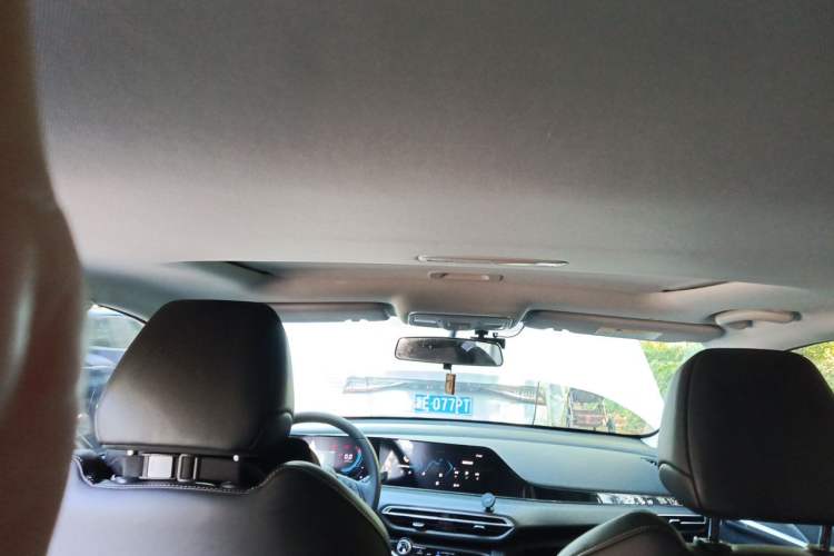 Used CHANGAN Eado 2021 PLUS 1.6L GDI Manual Luxury Model Headliner