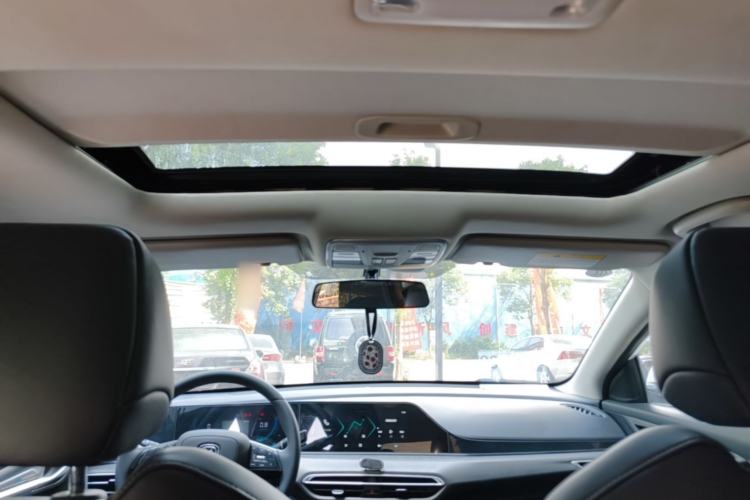 Used CHANGAN Eado 2021 PLUS 1.6L GDI Manual Luxury Model Headliner