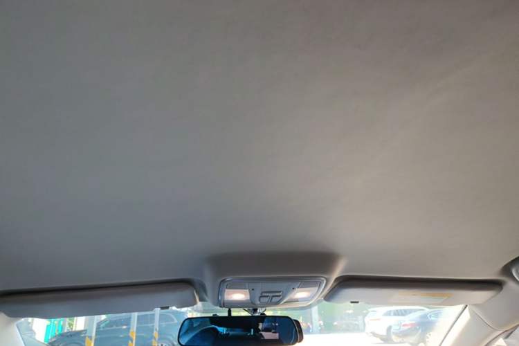 Used CHANGAN Eado 2021 PLUS 1.6L GDI CVT Elite Model Headliner