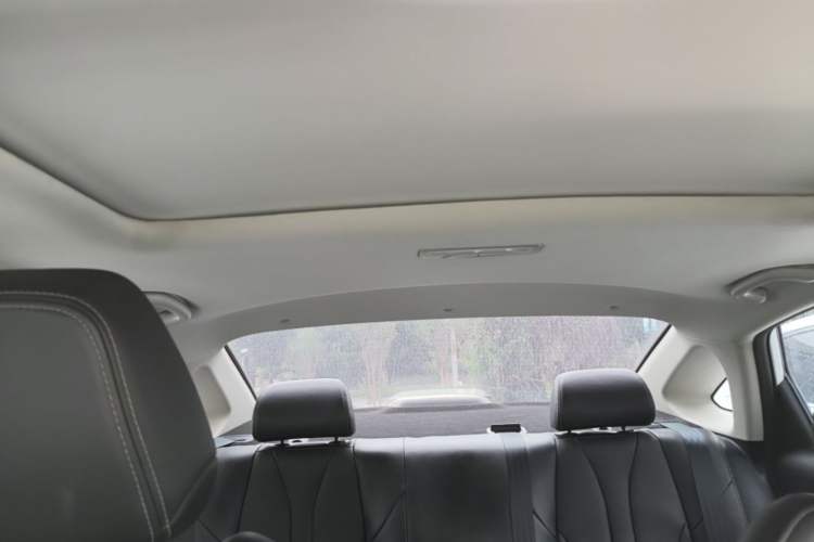 Used CHANGAN Eado 2021 PLUS 1.6L GDI CVT Luxury Model Headliner