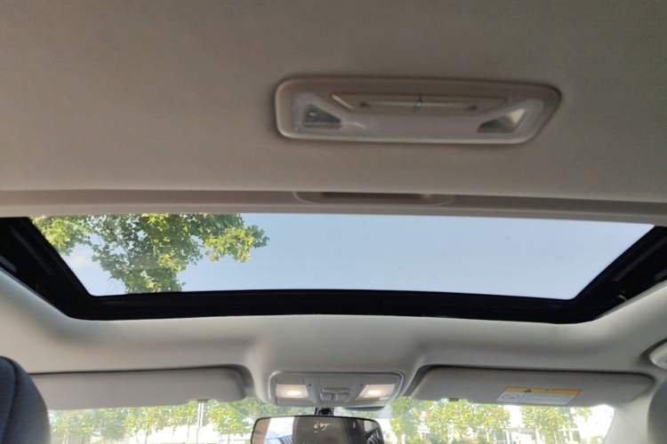 Used CHANGAN Eado 2021 PLUS 1.6L GDI CVT Luxury Model Headliner