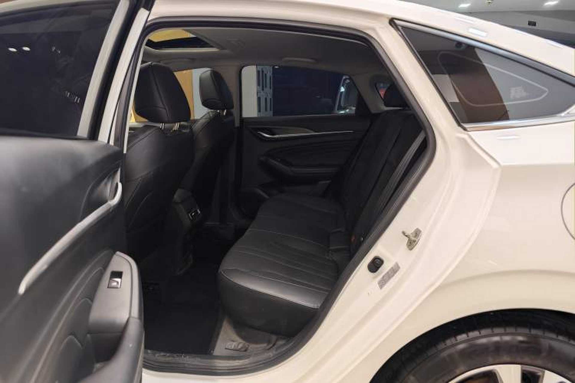 Used CHANGAN Eado 2021 PLUS 1.6L GDI CVT Luxury Model Interior 11