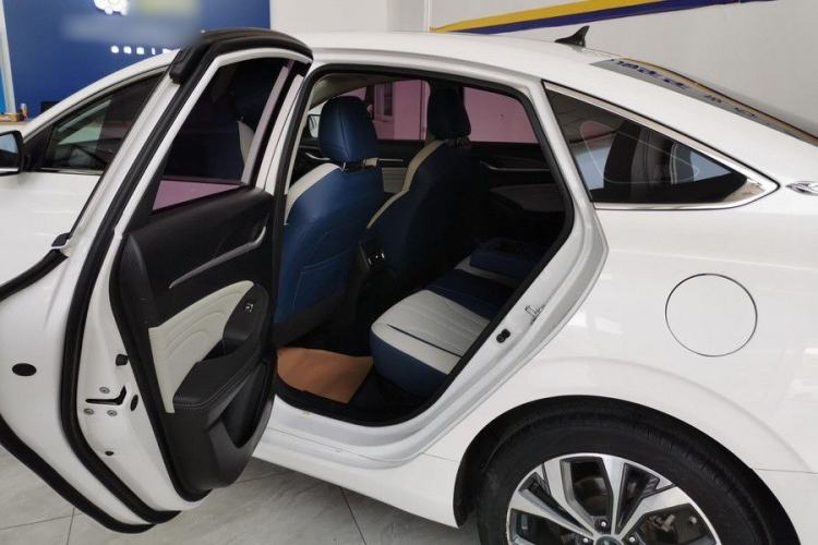 Used CHANGAN Eado 2021 PLUS Blue Whale NE 1.4T GDI DCT Flagship Model Interior 12