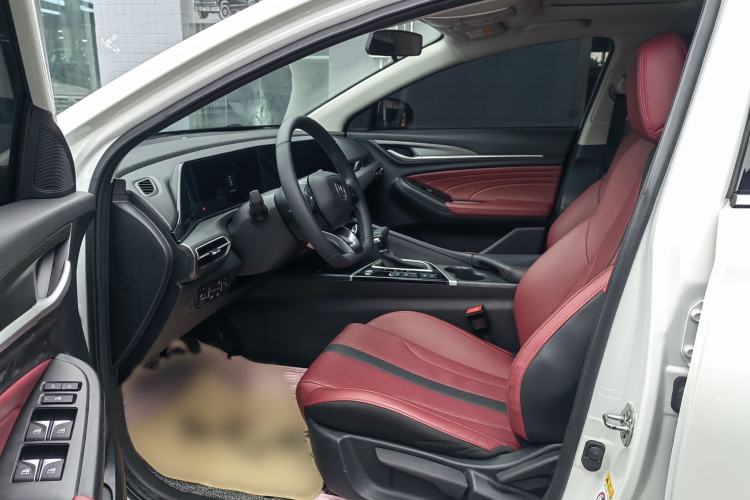 Used CHANGAN Eado 2021 PLUS Blue Whale NE 1.4T GDI DCT Prestige Model Interior 2