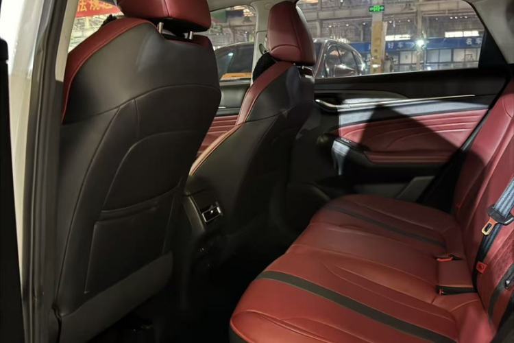 Used CHANGAN Eado 2021 PLUS Blue Whale NE 1.4T GDI DCT Prestige Model Interior 2